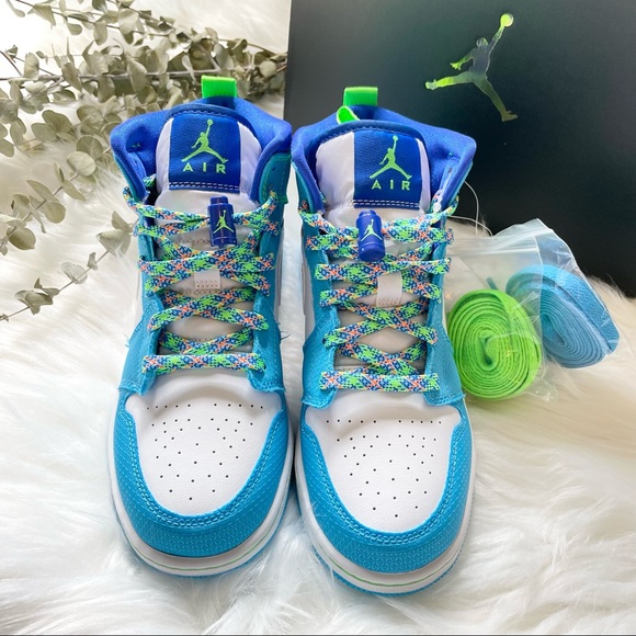 Nike Air Jordan 1 Mid SE Sprite Blue Women’s 6.5 New Y5 - Picture 7 of 16